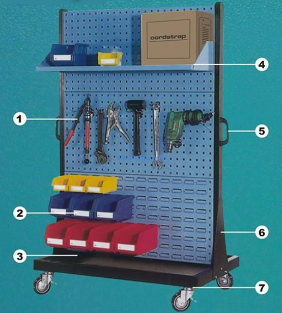 ����������